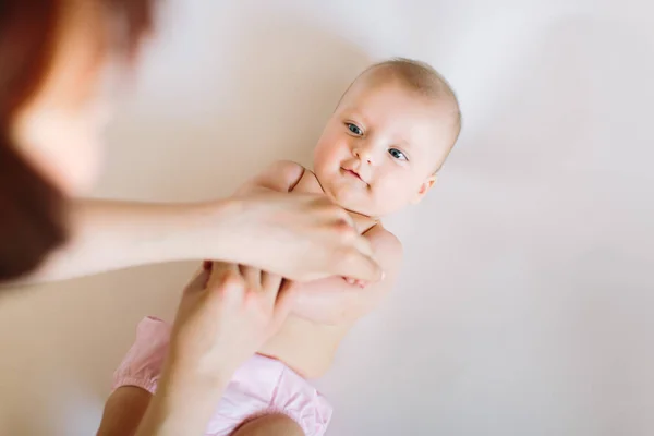 Baby Massage Mother Massaging Doing Gymnastic Arms Her Kid — Stock Photo, Image