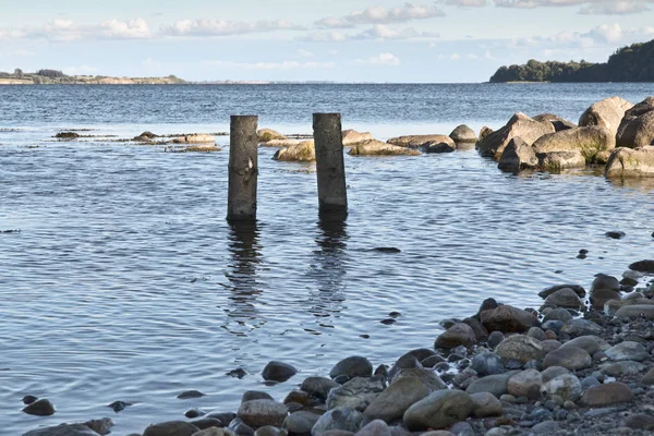 Antiguo Puesto Amarre Agua Cerca Costa — Foto de Stock