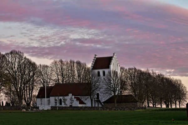 Malý Kostel Západu Slunce Podzim — Stock fotografie