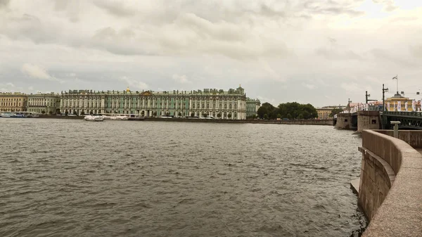 Rivière Neva Saint-Pétersbourg — Photo