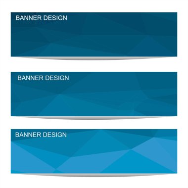 Poligonal arka plan ile üç modern afiş kümesi. Vektör çizim mavi renk üçgen oluşur.