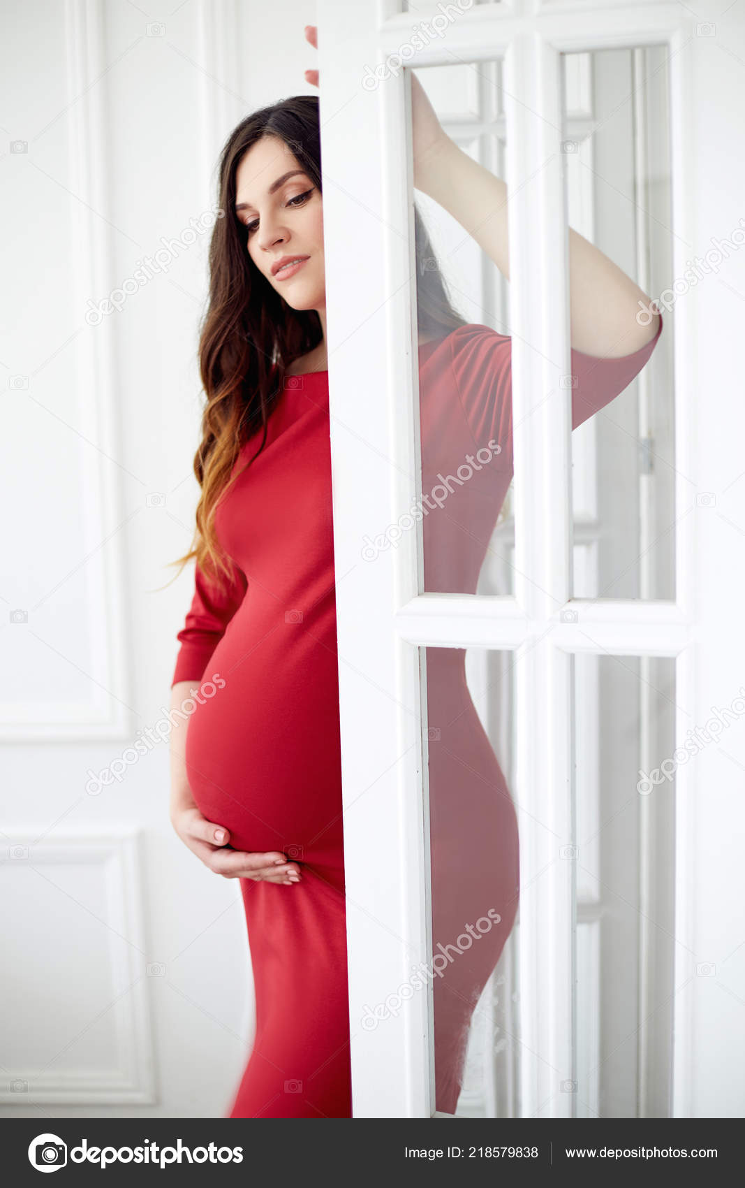 red long dress for pregnant lady