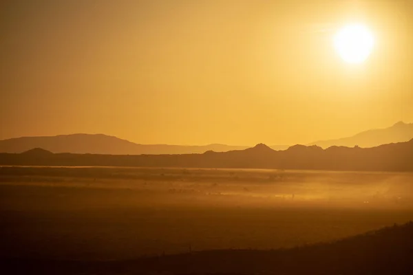 Sonnenaufgang Über Den Bergen Der Wüste Arizona Mit Natürlichen Warmen — Stockfoto