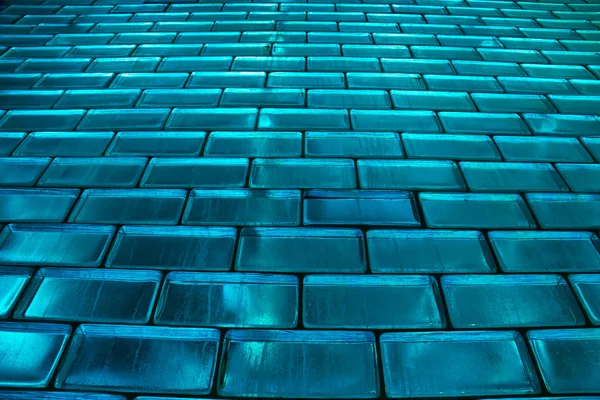 Стек Скляних Блоків Освітлених Ззаду Синім Світлом — стокове фото