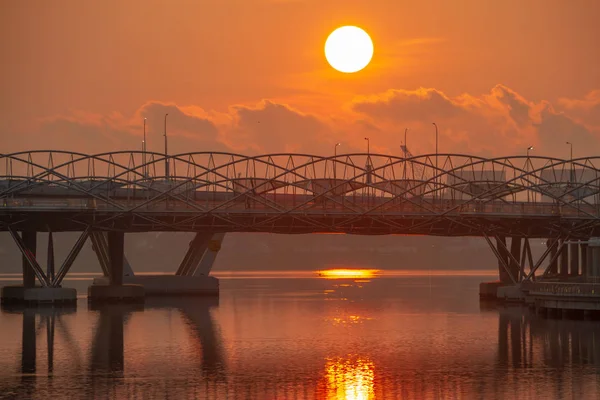 Солнце Встает Над Мостом Хеликс Сингапуре — стоковое фото