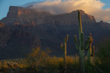 Bulut ile batıl inanç Dağları