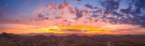 Sonnenaufgangspanorama über der sonoren Wüste — Stockfoto