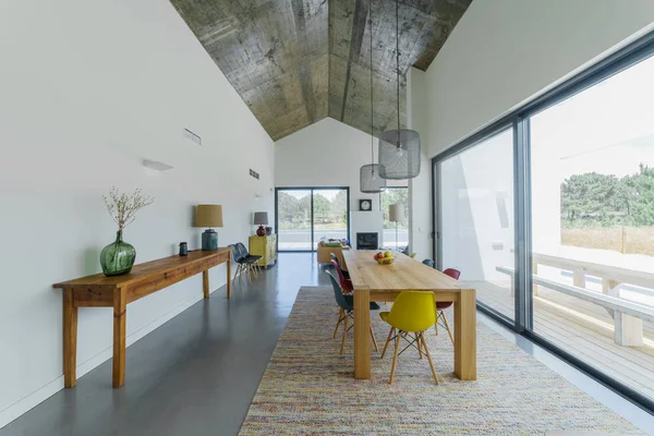 Maison Moderne Avec Piscine Jardin Terrasse Bois — Photo