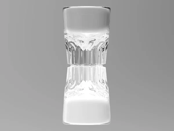 Vidro Vodka Transparente Vazio Fundo Cinza Brilhante Com Reflexões Vista — Fotografia de Stock