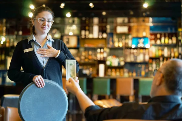 Waitress Refuses Receive Tip Client Hotel Bar Girl Frustrated Emotions — Stock Photo, Image