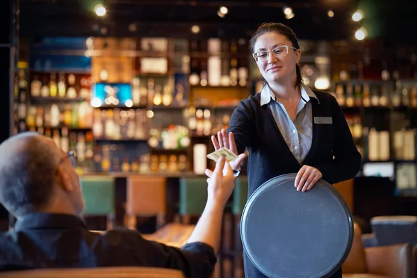 Waitress Refuses Receive Tip Client Hotel Bar Girl Frustrated Emotions — Stock Photo, Image