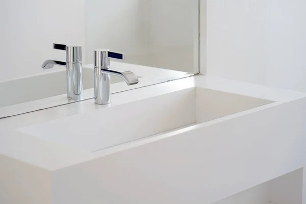 Lavabo Interior Del Baño Con Diseño Moderno Interior Del Cuarto — Foto de Stock