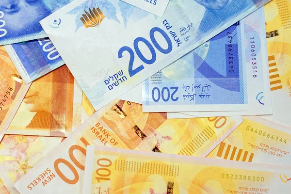 İsrail para yığını Yeni İsrail para reçeteleri (banknot) 100 ve 200 şekel. Yeni İsrail Şekeli serisi C.
