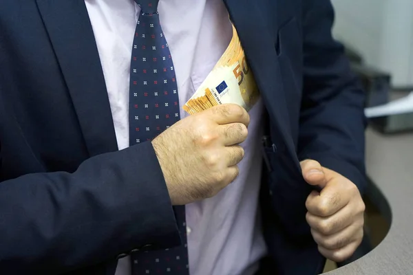 Homem Negócios Suborna Euro Empregado Escritório Conceito Corrupção Dar Suborno — Fotografia de Stock