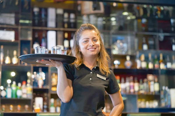 Barmaid Girl Carries Glasses Fore Whiskey Tray Client Hotel Bar — Stock Photo, Image