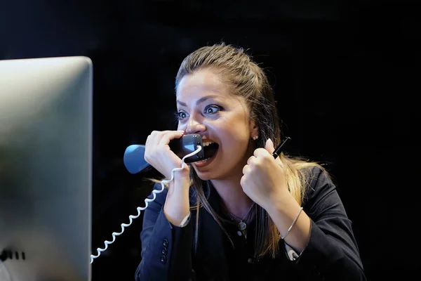 Close Office Worker Swears Client Phone Woman Shouting Phone Phone — Stock Photo, Image