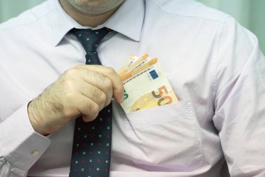 işadamı rüşvet verir