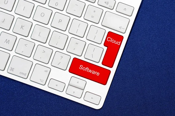 Tastatur mit Cloud-Software Wörter. Geschäftskonzept. — Stockfoto