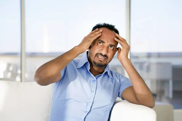 Man headache. Man squeezes her head — Stock Photo, Image