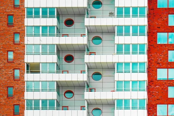 A fachada de um edifício residencial. textura — Fotografia de Stock
