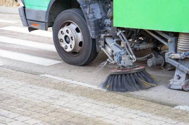 sokak temizleme makinesi
