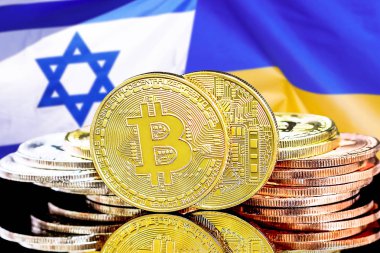 İsrail ve Ukrayna bayrak arka plan üzerinde bitcoins