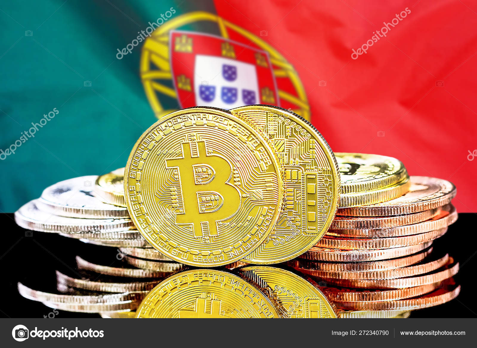 比特币在葡萄牙国旗背景—— 库存社论照片© svershinsky #272340790