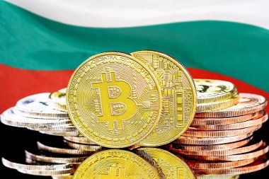 Bulgaristan bayrak arka plan üzerinde bitcoins