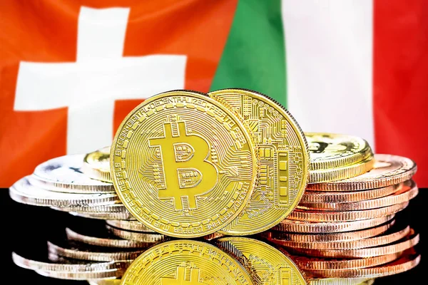 İsviçre ve İtalya bayrak arka plan üzerinde bitcoins
