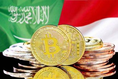 Suudi Arabistan ve Monako bayrak arka plan üzerinde bitcoins