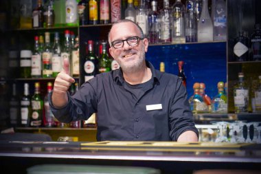 barmen kol gösterisi Tamam