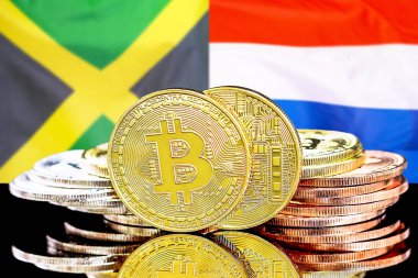 Jamaika ve Hollanda bayrak arka plan üzerinde bitcoins
