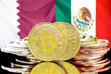 Katar ve Meksika bayrağı arka plan üzerinde Bitcoins