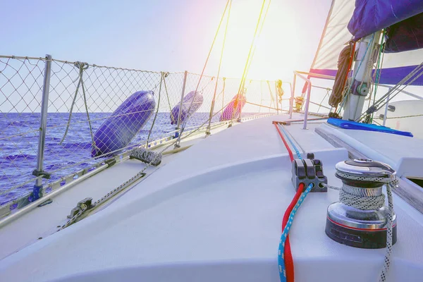 Barco Vela Vista Ângulo Largo Mar Yachting Como Esporte Luxo — Fotografia de Stock