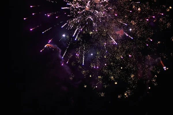 Fuegos Artificiales Nochevieja Cohete Explota Maravillosamente Cielo Nocturno — Foto de Stock