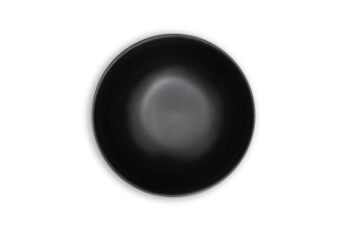 En iyi görünümü boş siyah seramik tabak tabak beyaz arka plan üzerinde izole yuvarlak.