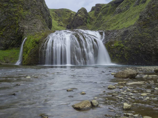 Prachtige Stjornarfoss Waterval Zuid Ijsland Buurt Van Kirkjubeajarklaustur Camping Met — Stockfoto