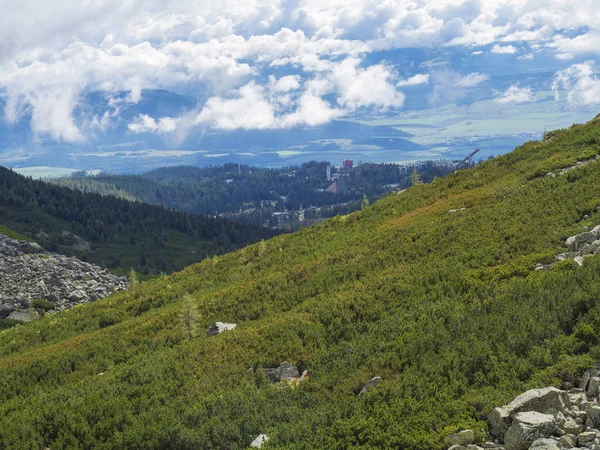 Valle Mlynska Dolina Las Montañas Eslovaquia Con Vista Panorámica Strbske — Foto de Stock