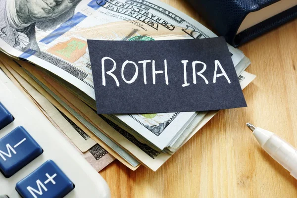 Conceptual hand written text showing ROTH IRA — Stock Photo, Image