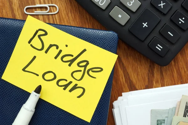 Writing note shows the text Bridge Loan — Stock Photo, Image