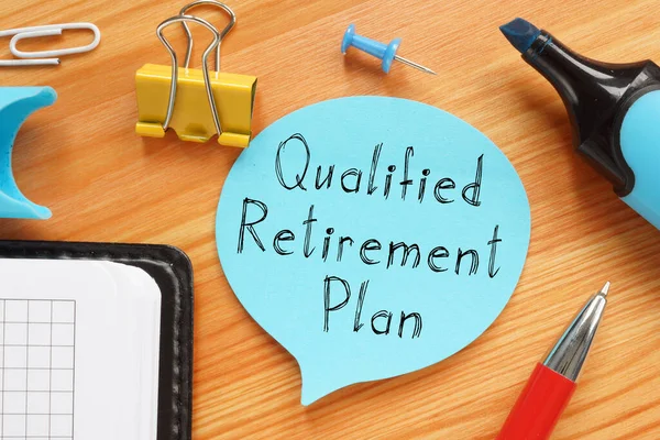 Qualified Retirement Plan Εμφανίζεται Στην Εννοιολογική Επιχειρηματική Φωτογραφία — Φωτογραφία Αρχείου