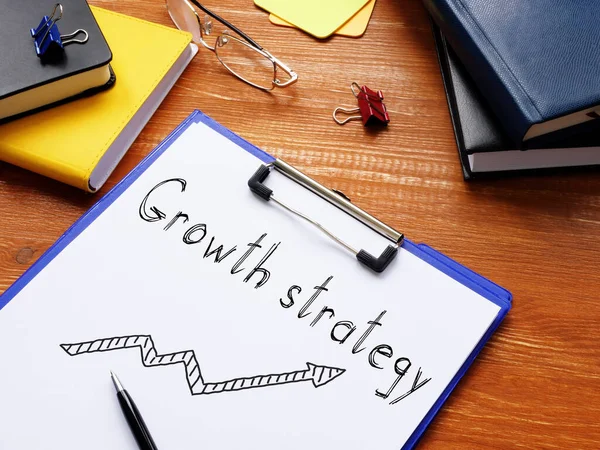Strategia Wzrostu Jest Pokazana Konceptualnym Zdjęciu Biznesowym — Zdjęcie stockowe
