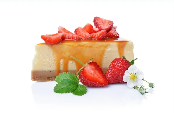 Close Slice Delicious Homemade Cheesecake Fresh Strawberries Spring Flowers Caramel — Stock Photo, Image