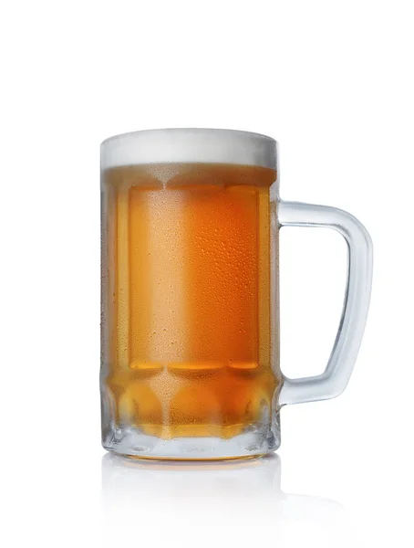 Taza Vidrio Simple Cerveza Fría Con Espuma Aislada Sobre Fondo —  Fotos de Stock