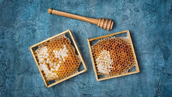 Ovanifrån Naturlig Produkt Honeycomb Som Ekologisk Ingrediens För Hälsosam Kost — Stockfoto