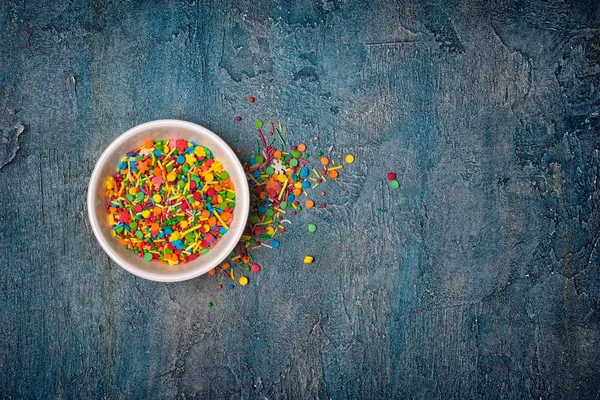 Üstten Görünüm Parlak Renkli Şeker Şeker Veya Konfeti Dekor Kopya — Stok fotoğraf