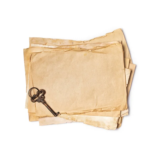 Makiety pustych starych papierowych arkuszy z kluczem retro — Zdjęcie stockowe