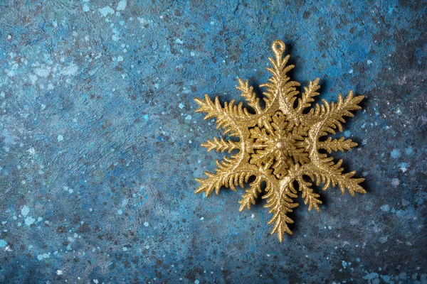 Top View Golden Glittering Snowflake Christmas Tree Toy Decoration Blue — Stock Photo, Image