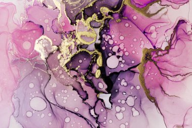 Pembe ve parlak, altın rengi, soyut mürekkep dokusuna yakın çekim, moda duvar kağıdı. Tasarım projesi için arka plan olarak davetiye veya tebrik kartları, el ilanı, poster, sunum, ambalaj kağıdı