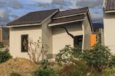 deprem ve الرسالة doğal afetler Petobo Köyü, Palu şehir, merkezi Sulawesi, Endonezya ciddi hasar